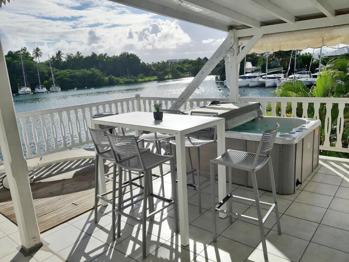 Appartement cosy avec jacuzzi à la marina Le Gosier  Esterno foto